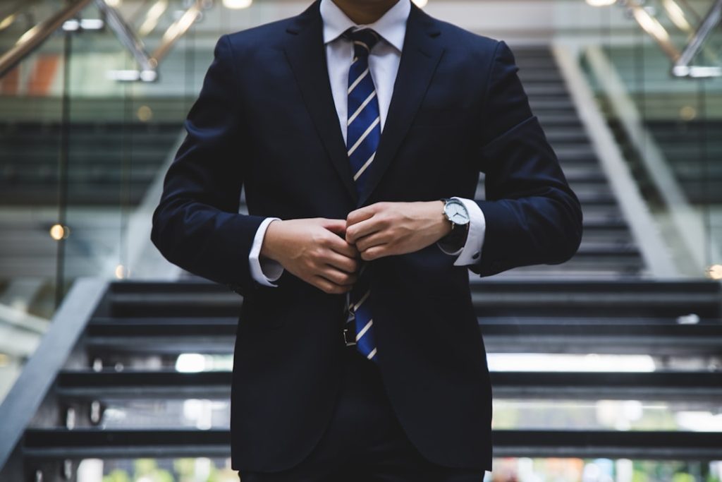 Photo constitutional lawyer salary