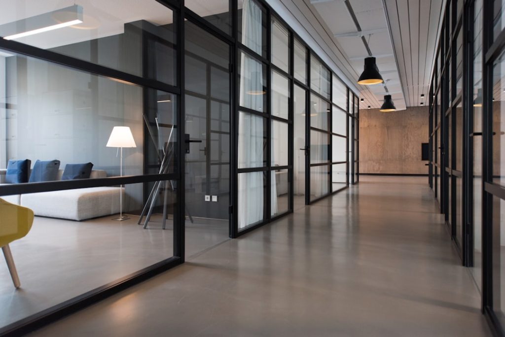 Photo Workplace, Law