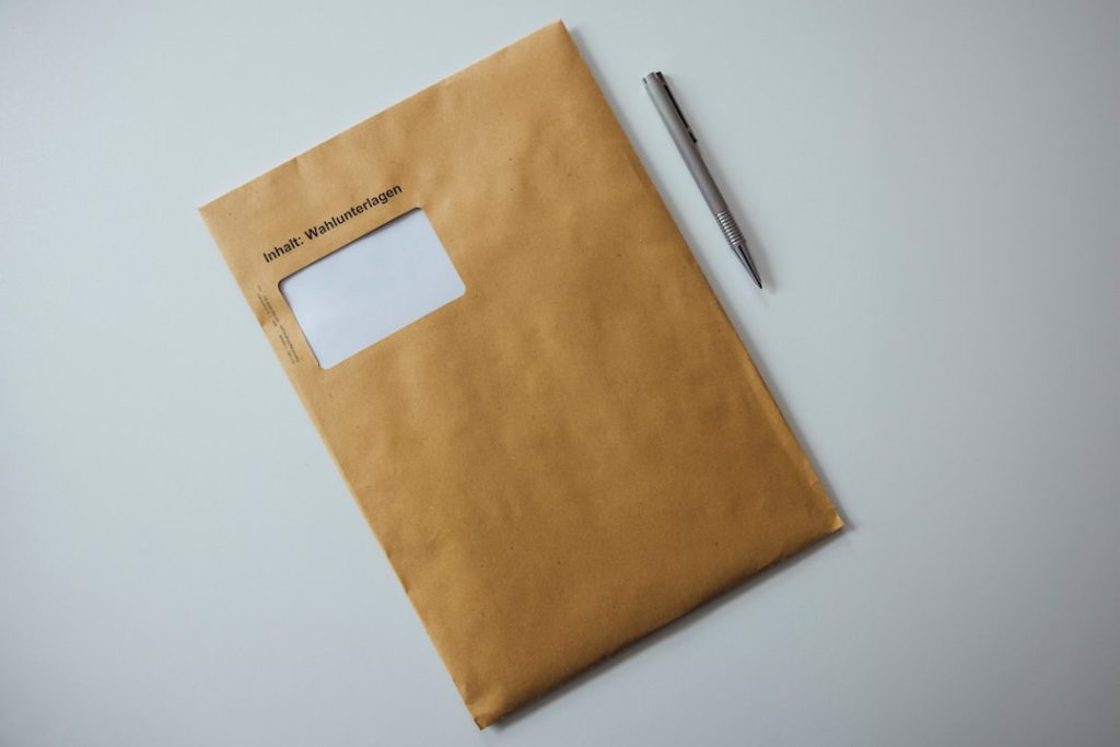 Photo Confidential documents